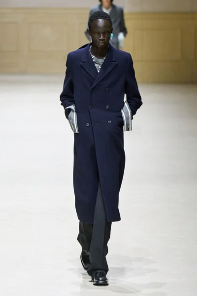 Look 2